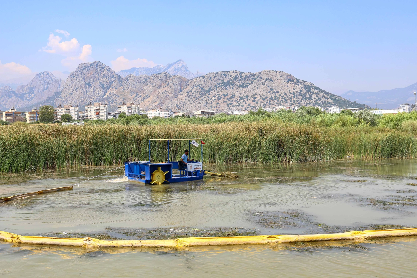 Antalya Boğaçayı’nda ekolojik temizlik devam ediyor