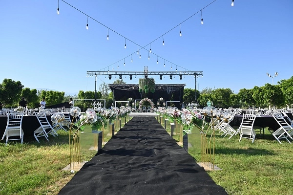 Antalya Kumluca’ya doğayla iç içe kır düğün salonu