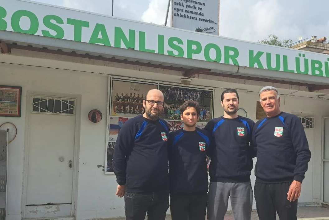 İzmir’de Bostanlıspor kendi antrenörünü kendi yetiştiriyor