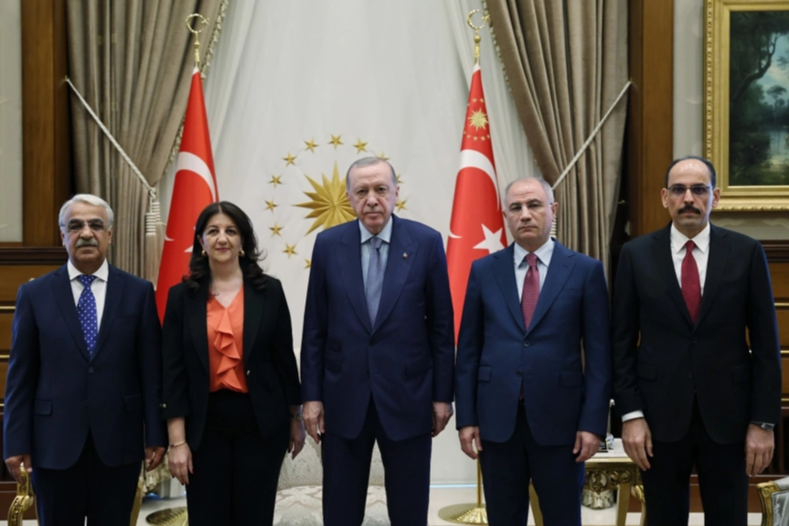 Erdoğan, DEM Parti Heyetini Külliye’de kabul etti