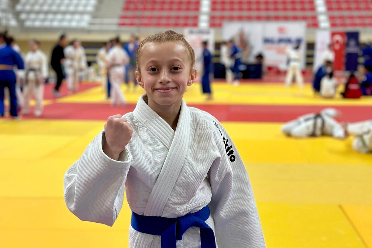 Gülfem Aysima Avrupa yolunda