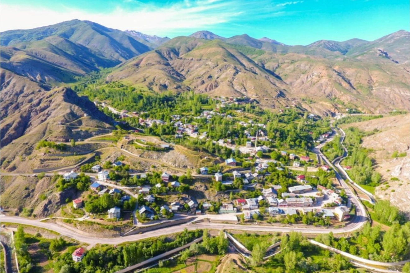 Gümüşhane’de Arzularkabaköy Beldesi’nin adı “Bahçeli” oldu… Arzularkabaköy artık ‘Bahçeli’