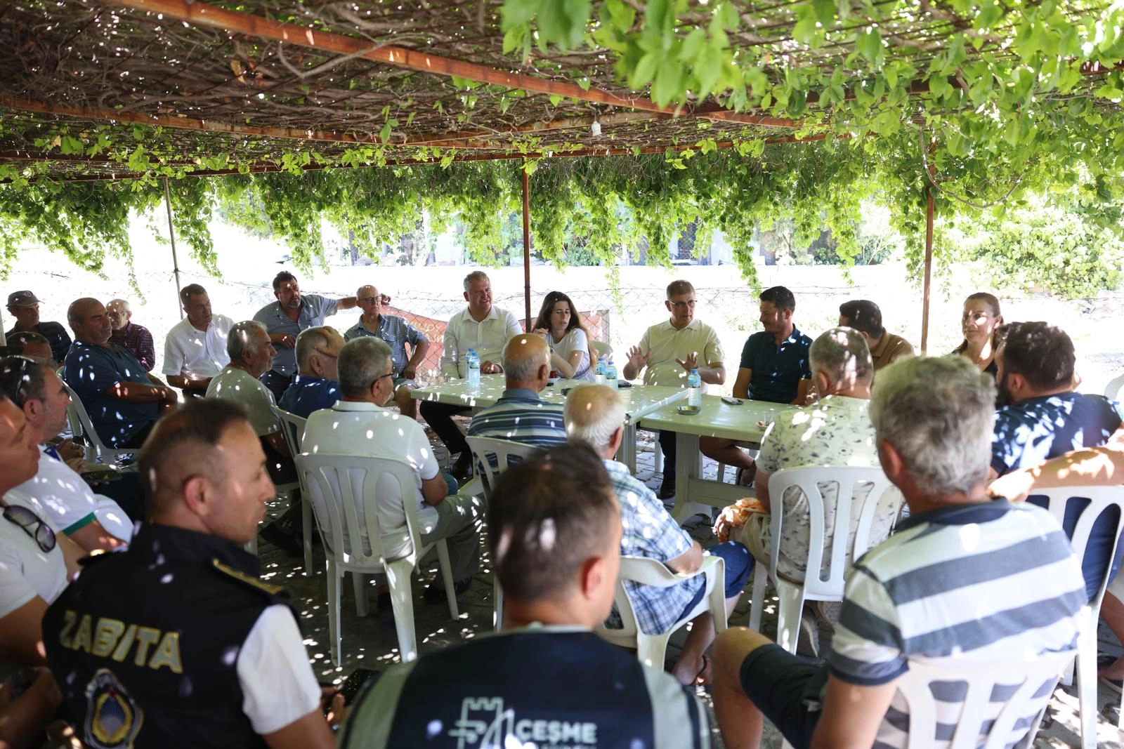 İzmir’de Başkan Tugay’dan yangınzedelere destek ziyareti