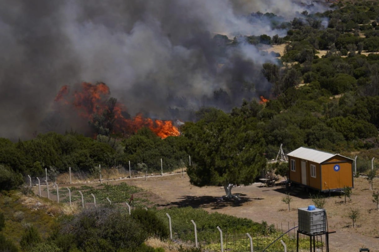 İzmir İtfaiyesi, Çeşme’nin dört bir yanında görevde