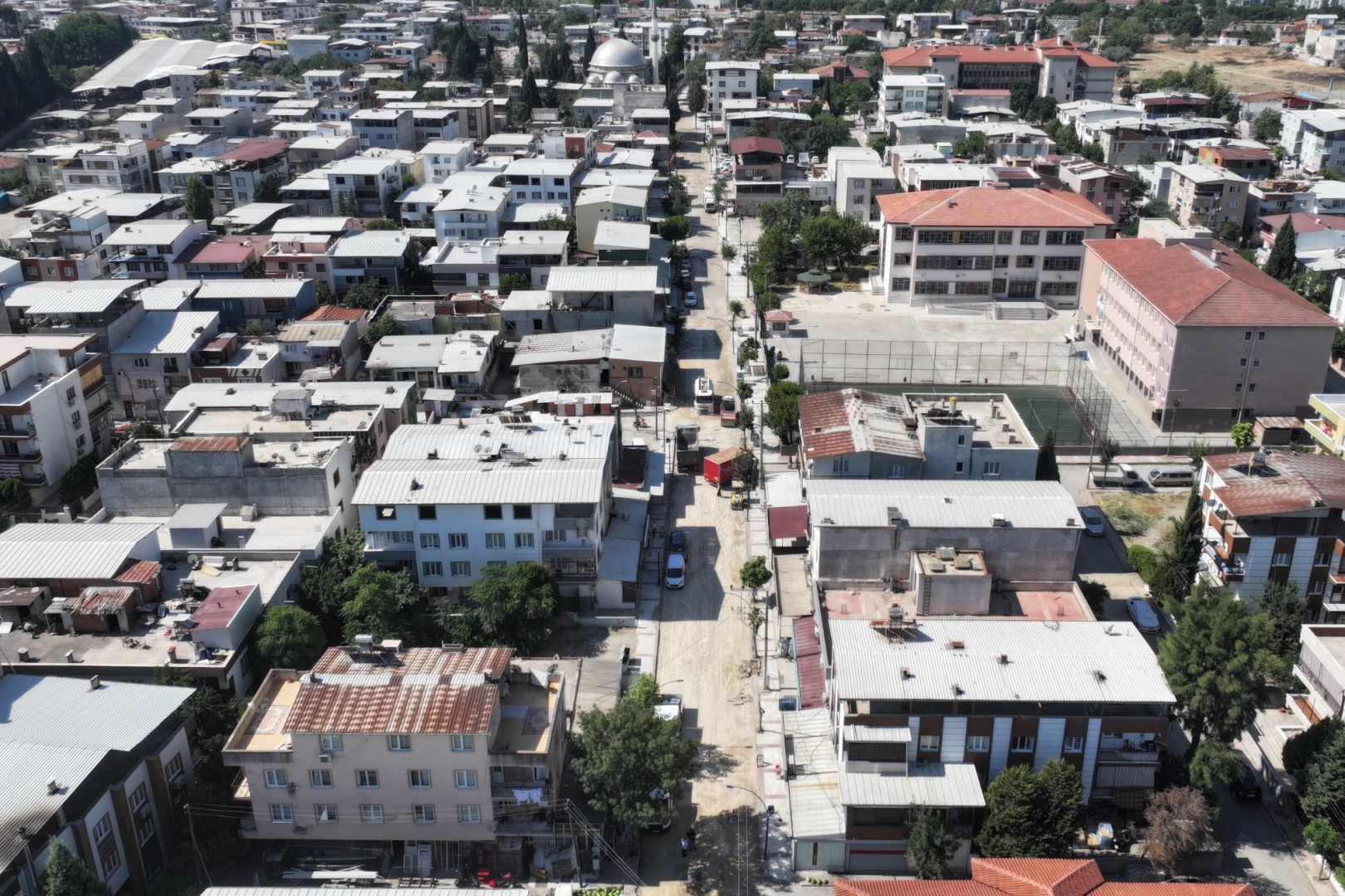 Manisa’da altyapı tamamlandı, üstyapı yenileniyor