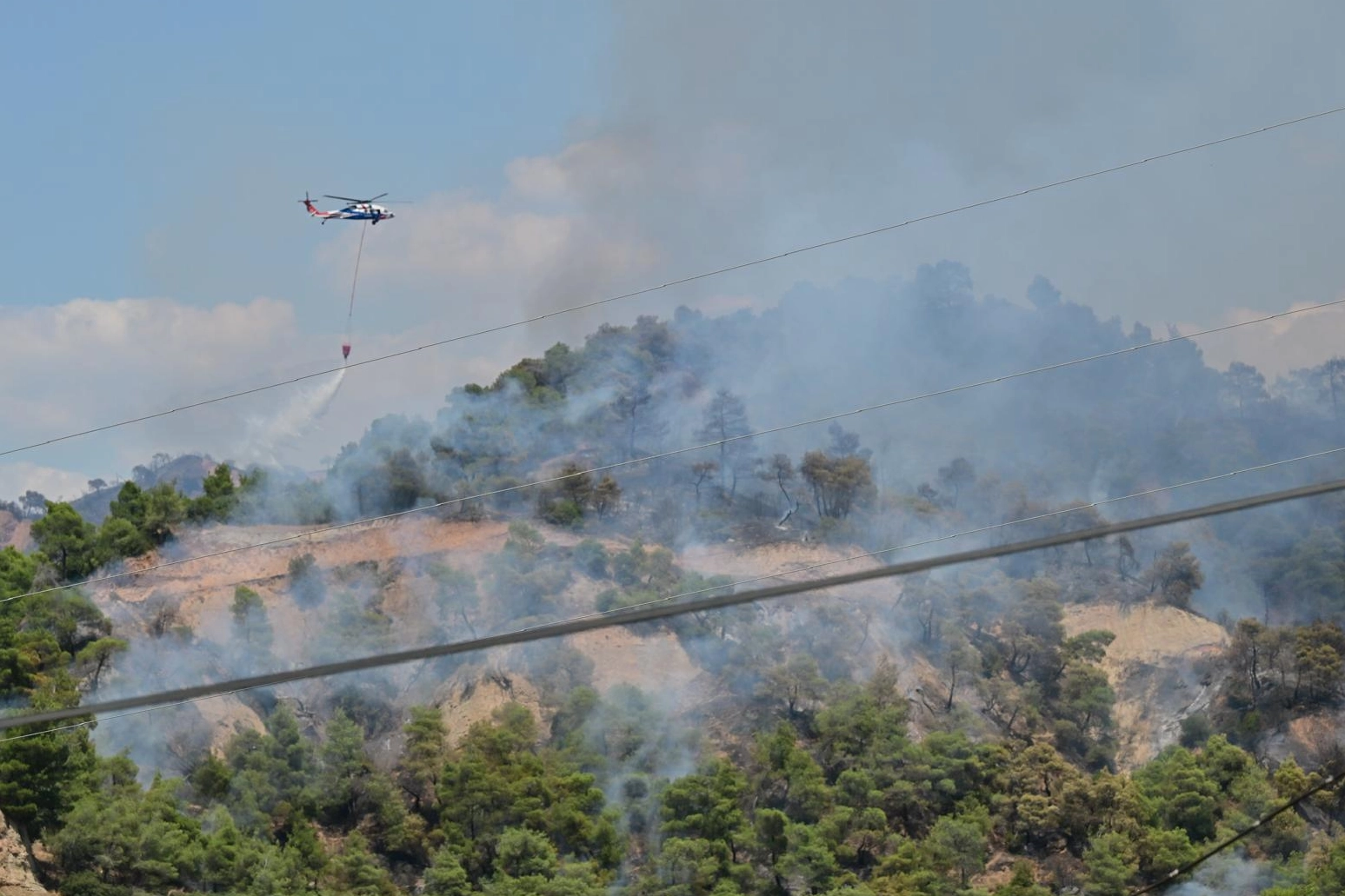 Manisa’da orman yangınlarıyla mücadele sürüyor… Başkan Dutlulu sahada