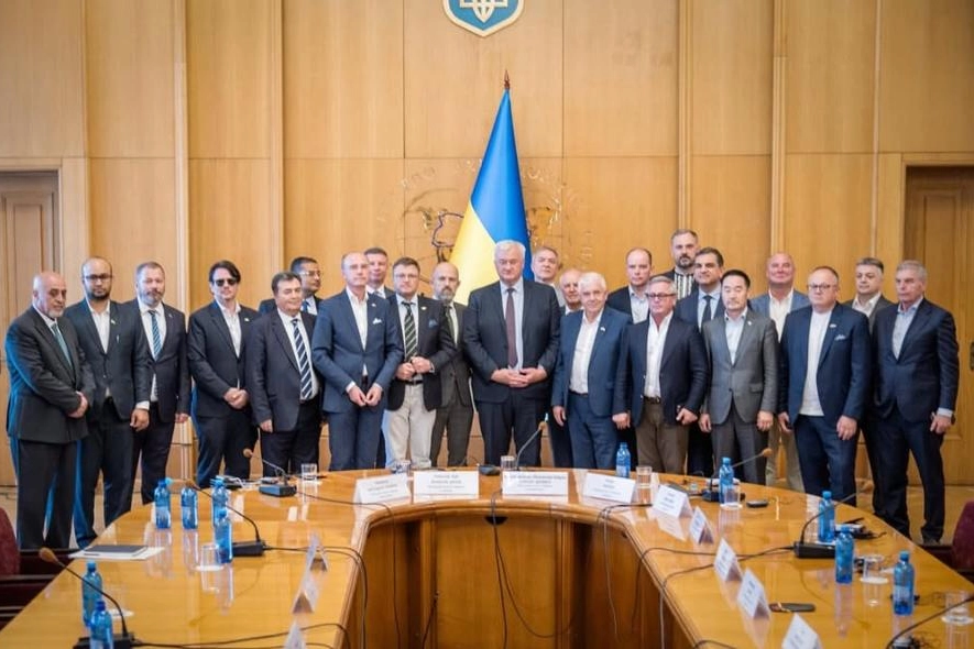 Ukrayna’da fahri konsoloslar ‘güç birliği’ için buluştu