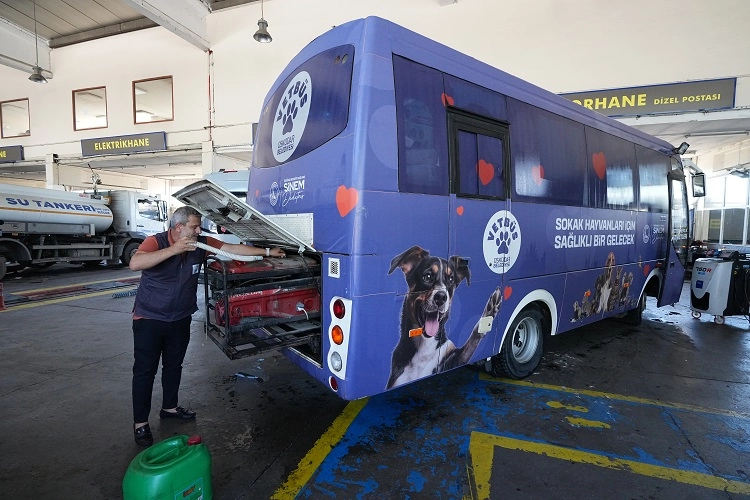 Üsküdar Belediyesi’nden İzmir’e yangın desteği