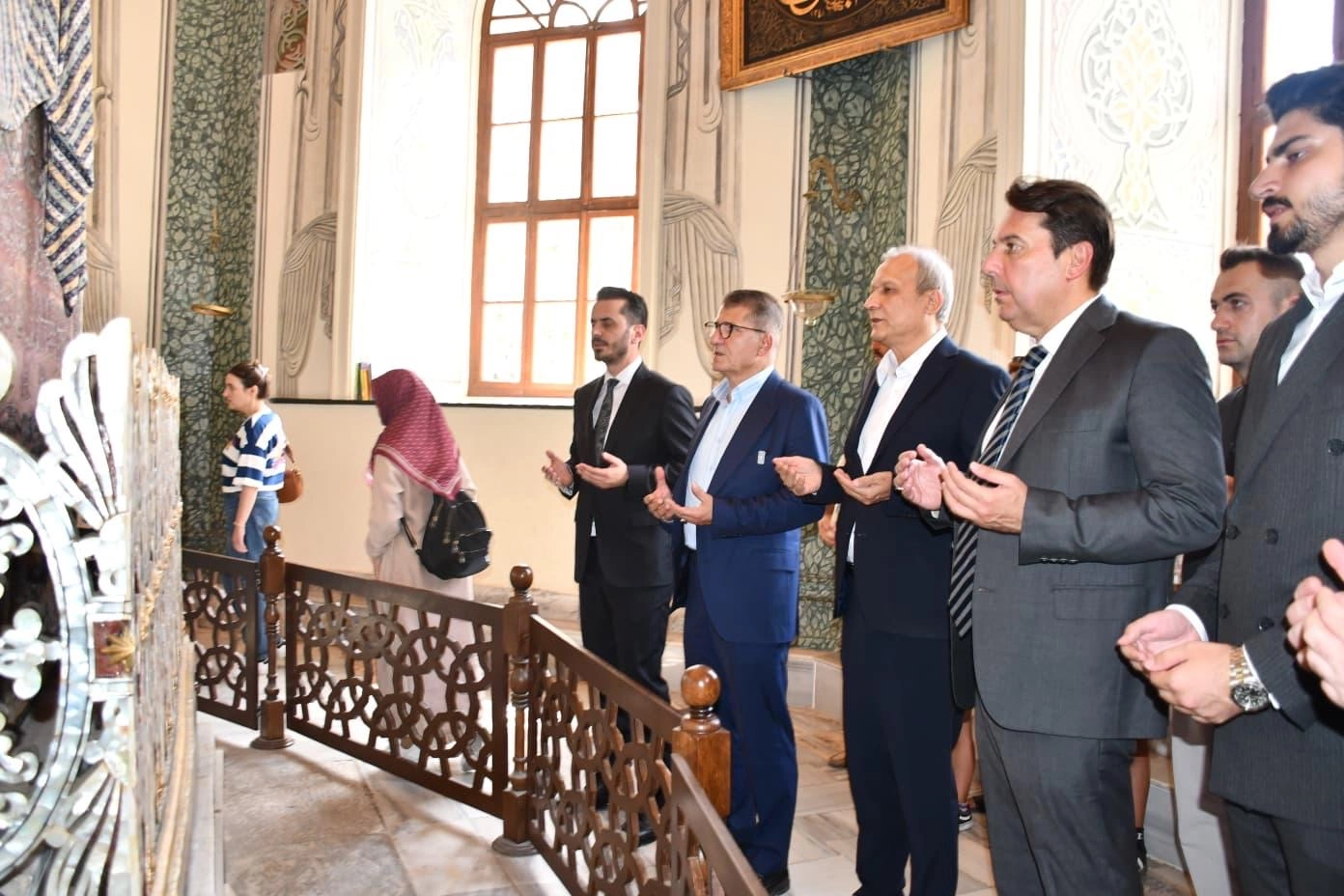 AK Parti MKYK Üyesi Ömer Serdar’dan Bursa Osmangazi ziyareti