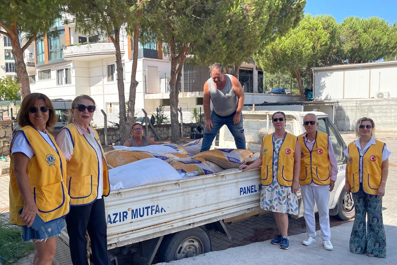 Artemis Lions’tan yangın mağduru Yürük ailesine anlamlı destek