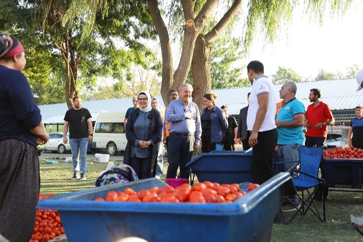 Ayşe Böhürler Salça Günleri’ne katıldı