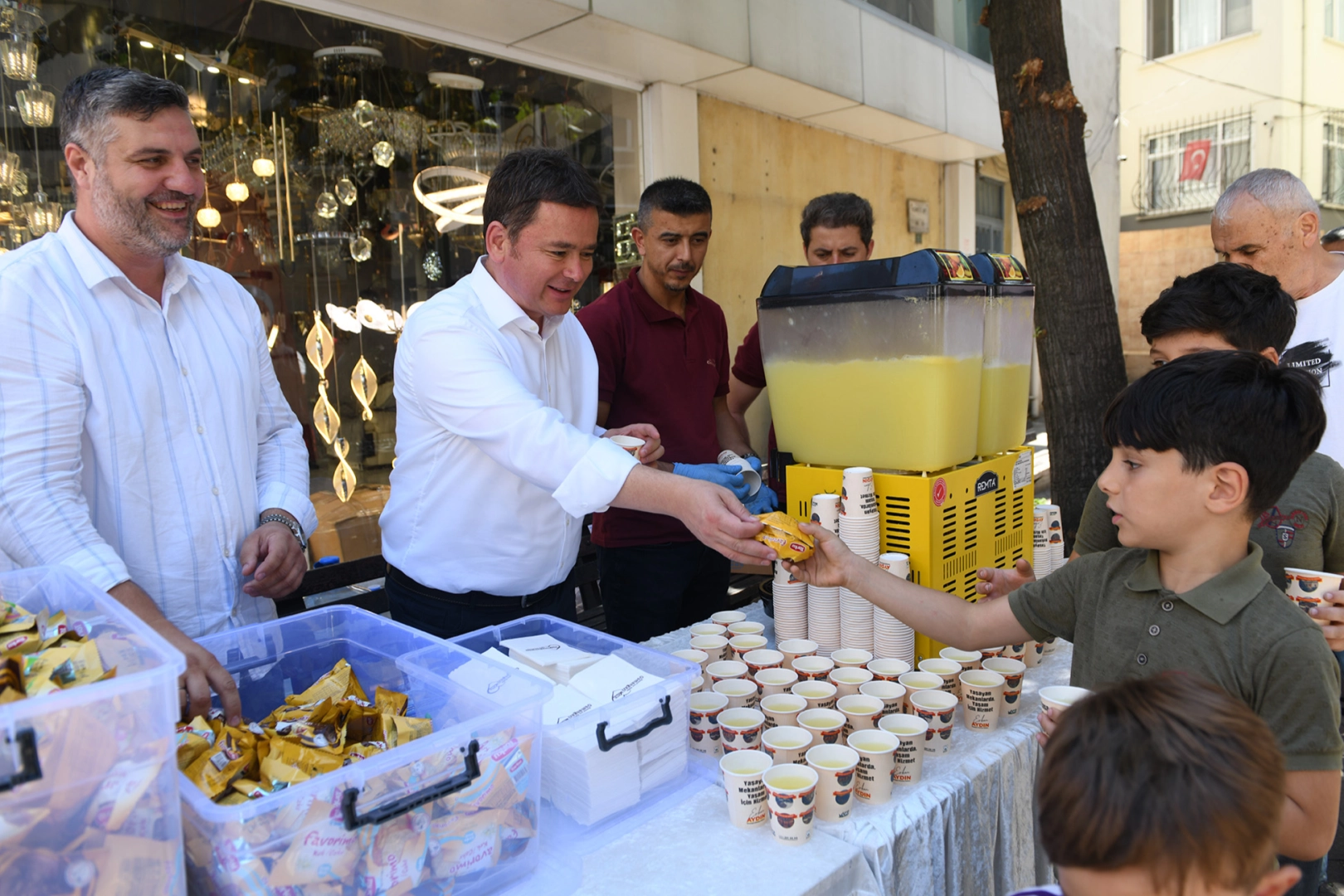 Bursa’da Başkan Aydın Osmangazi buluşmalarını sürdürüyor