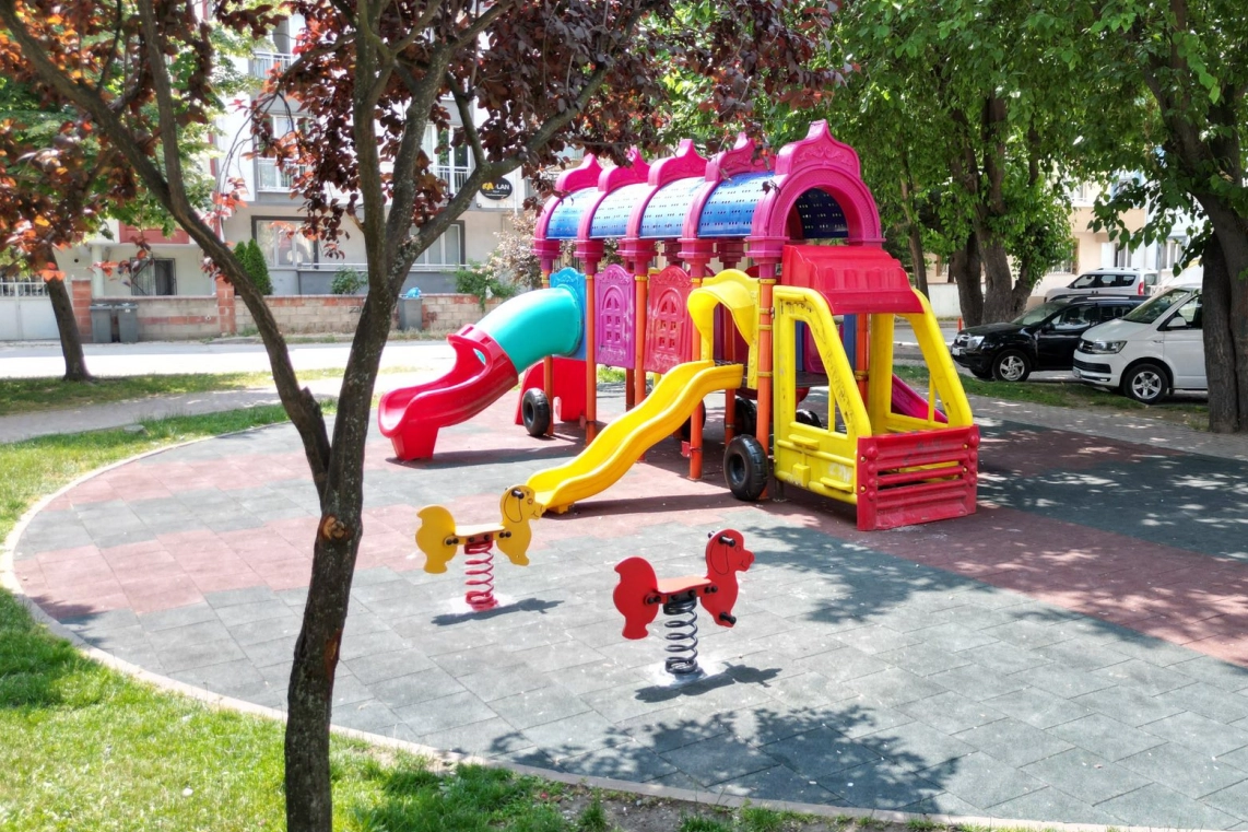 Bursa İnegöl’de çocuklara sağlıklı parklar