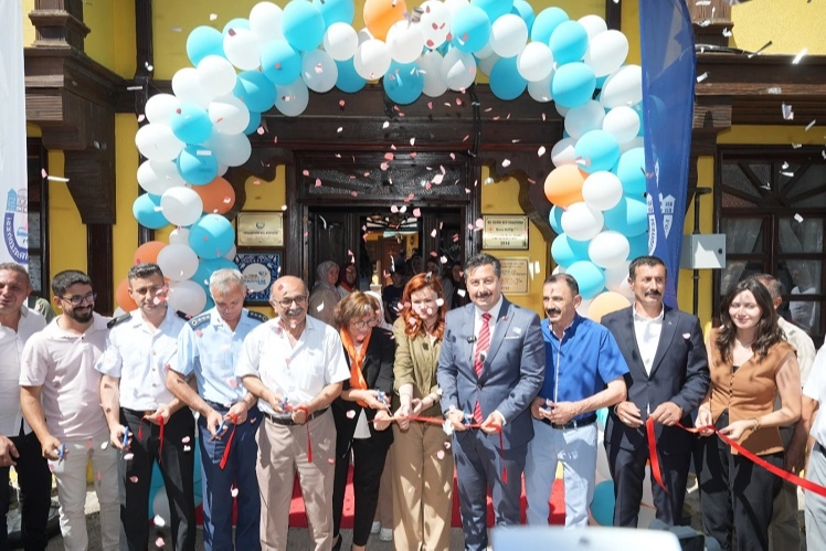 Bursa Yenişehir’de tarihi Sarı Köşk sosyal hayata kazandırıldı