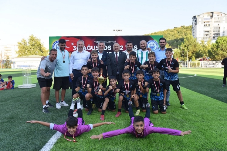 Bursa Yıldırım’da zafer gururu sahaya taşındı