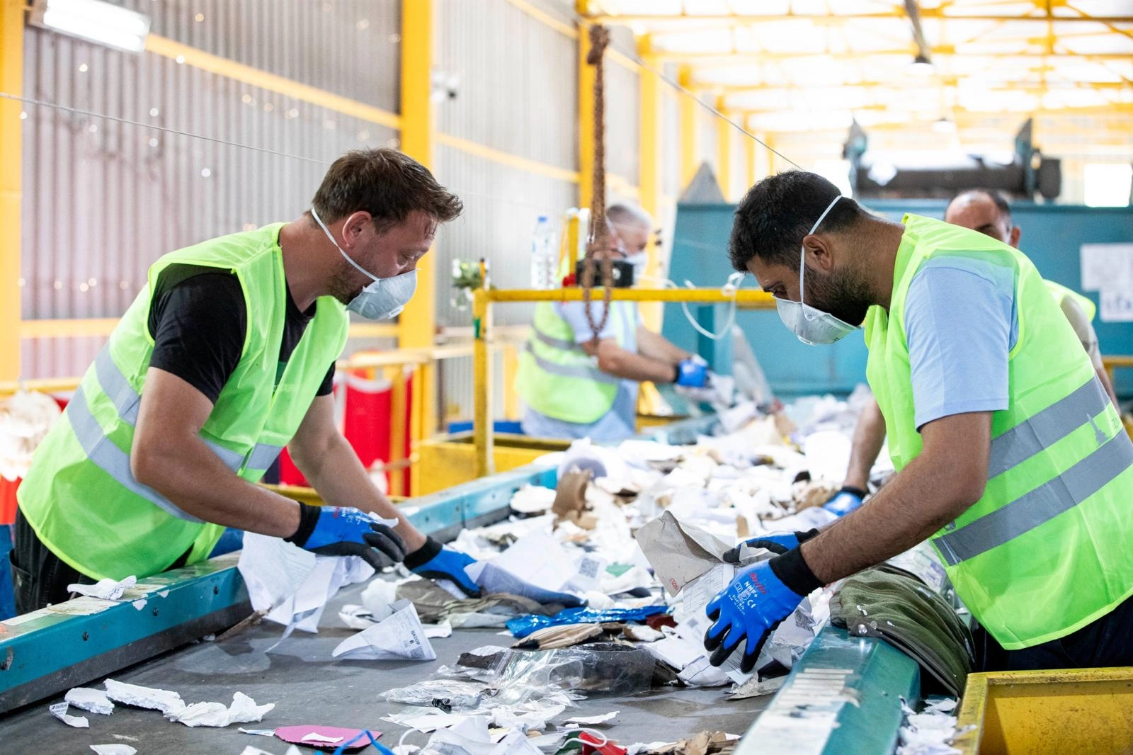 İzmir’de ‘Dönüşüme Evde Başla’ yaygınlaşıyor