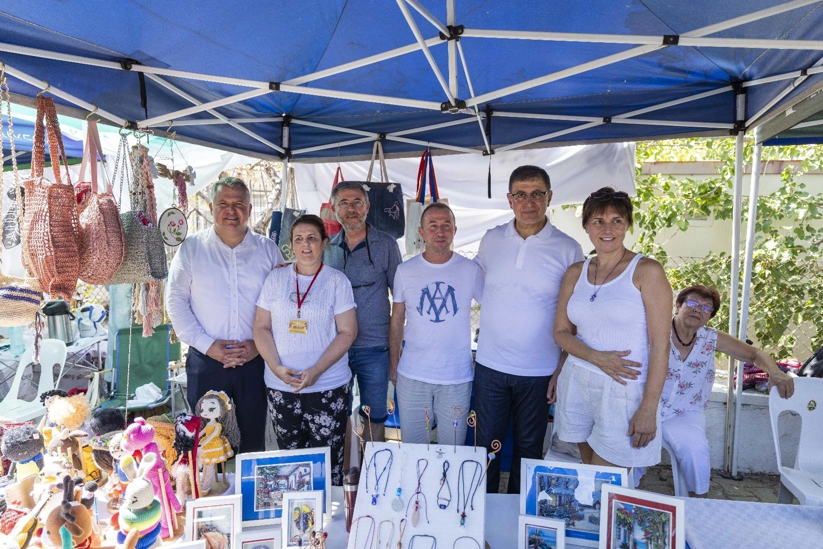 İzmir’de Oyuk Festivali, renkli görüntülere sahne oldu