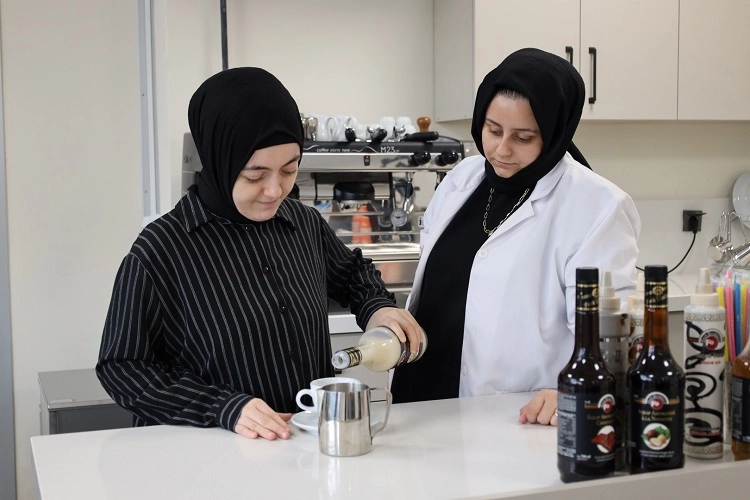 Kocaeli’nin özel ‘Gonca’sı engelleri kaldırıyor