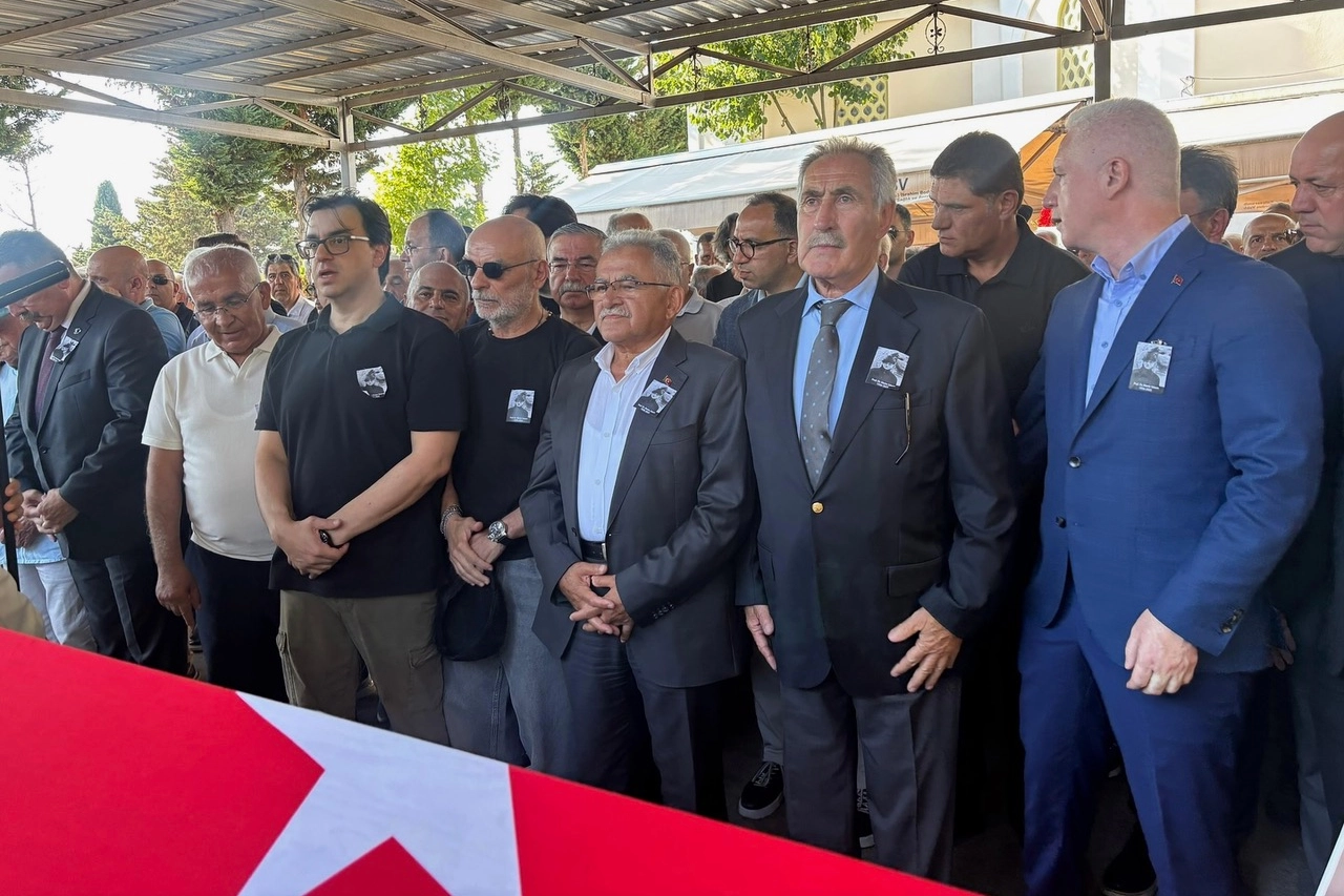 Metin Sözen’e son veda