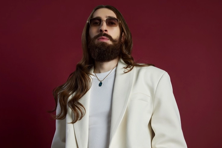 Emre Fel’den yeni tekli