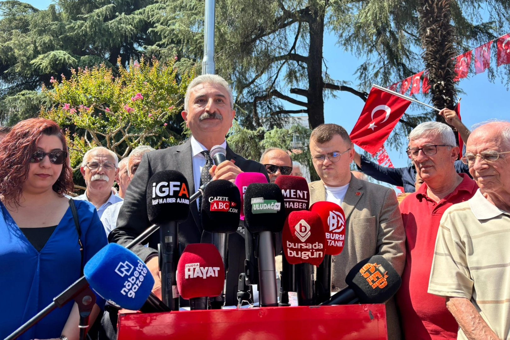 CHP Bursa’dan bağımsızlık ve Cumhuriyet vurgusu