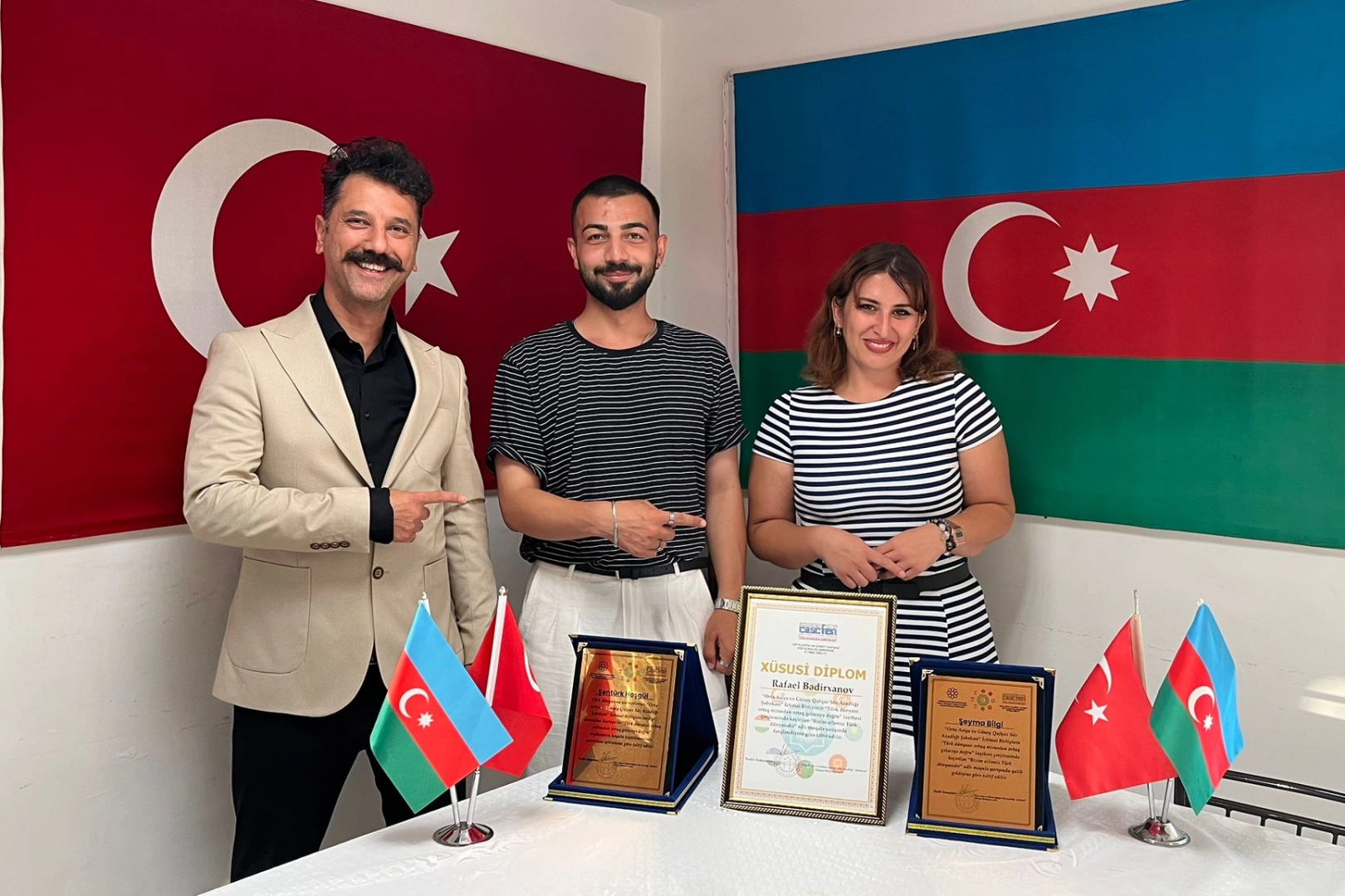 Azerbaycan Bakü’den Manisa’ya iki ödül