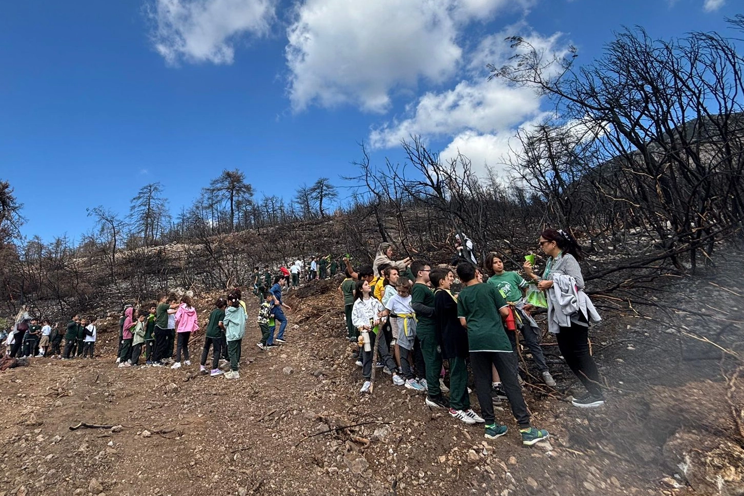 Bursa’da öğrenciler küllerden umuda ‘Ekol’ oldu