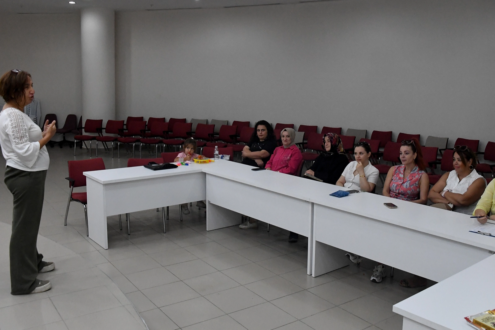 Bursa Osmangazi’de veliler çocuklarıyla kitap yolculuğuna çıkıyor