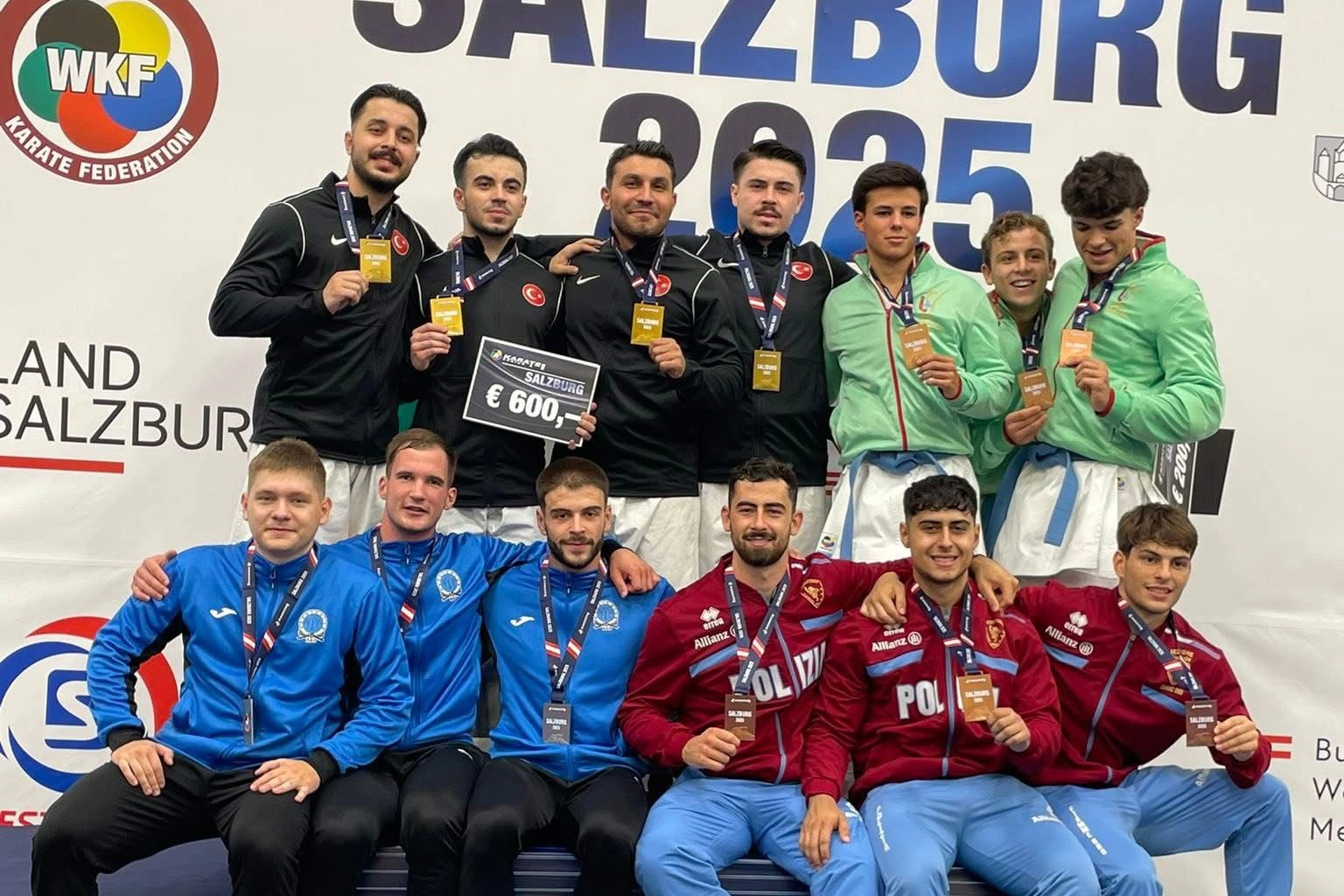 Bursalı karateciler Avusturya’da 2 madalya kazandı