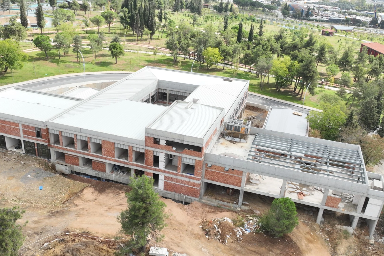 Gebze’de ‘Engelsiz Yaşam Merkezi’ yükseliyor