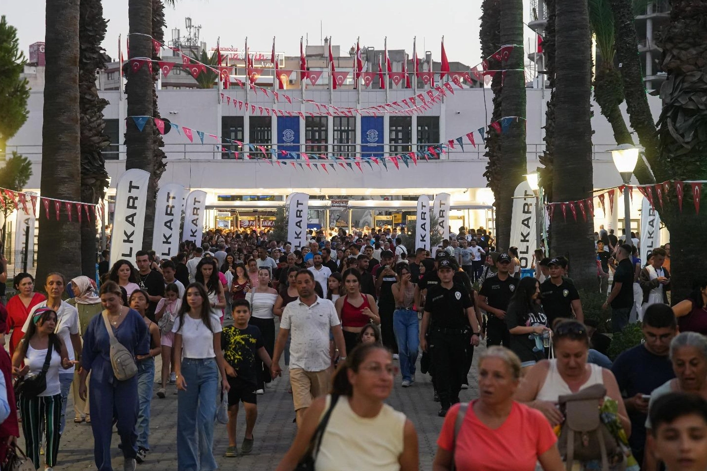 IEF’e hafta sonu ziyaretçi yağdı