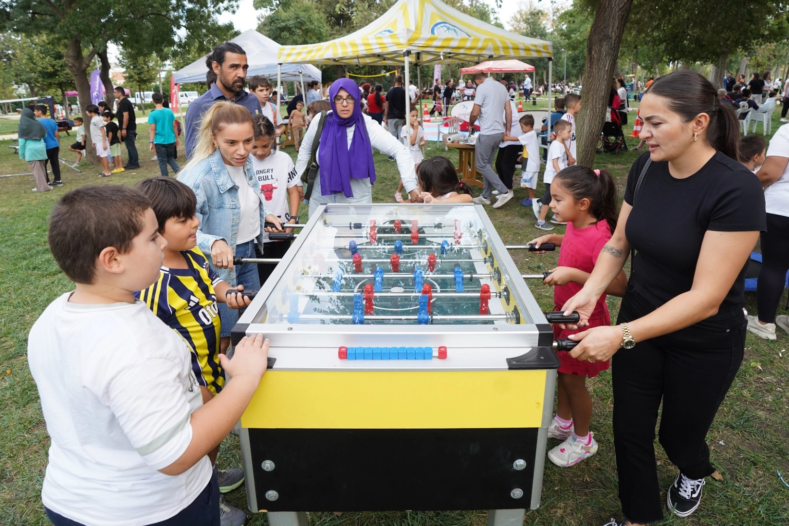 İstanbul Beylikdüzü’nde çocuklar için renkli şenlik