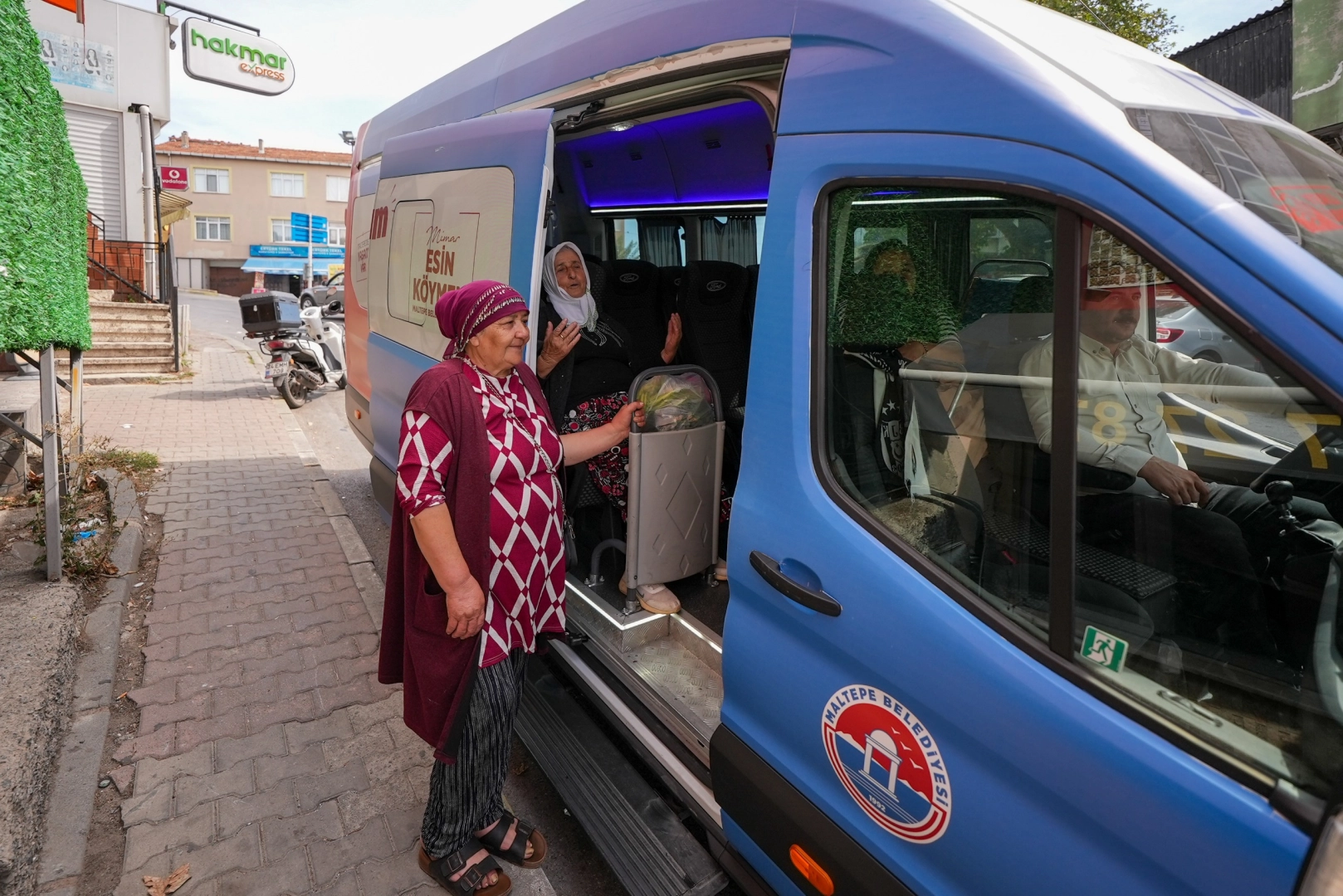 İstanbul’da ‘Yol Arkadaşım Maltepe’ her mahalleye ulaşıyor