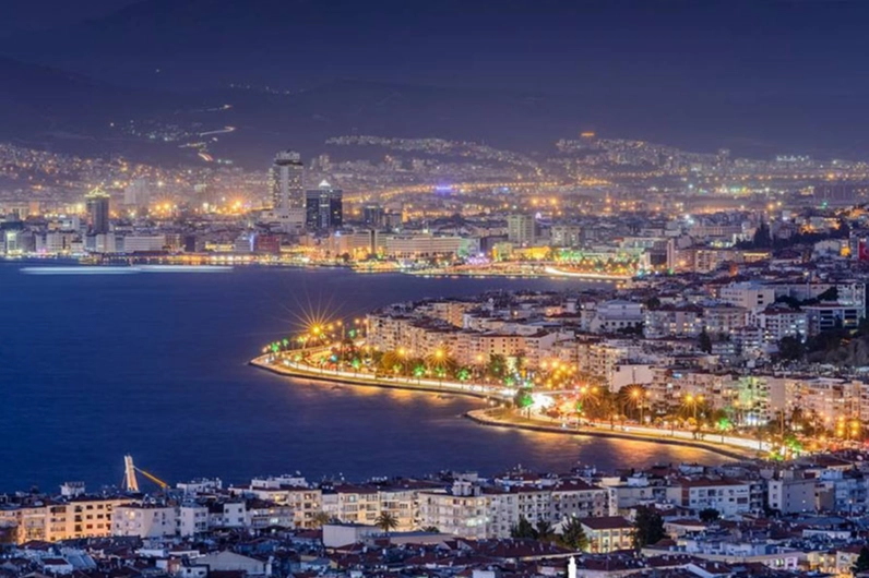 İzmir’de yabancı turist sayısı düştü! Egeli turizmciler ‘stabil durumu kırmalıyız’ dedi