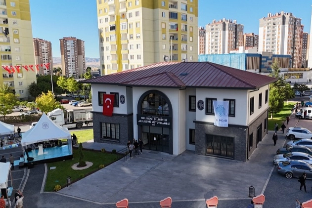 Kayseri Melikgazi’den yeni bir Akıl Küpü Kütüphanesi