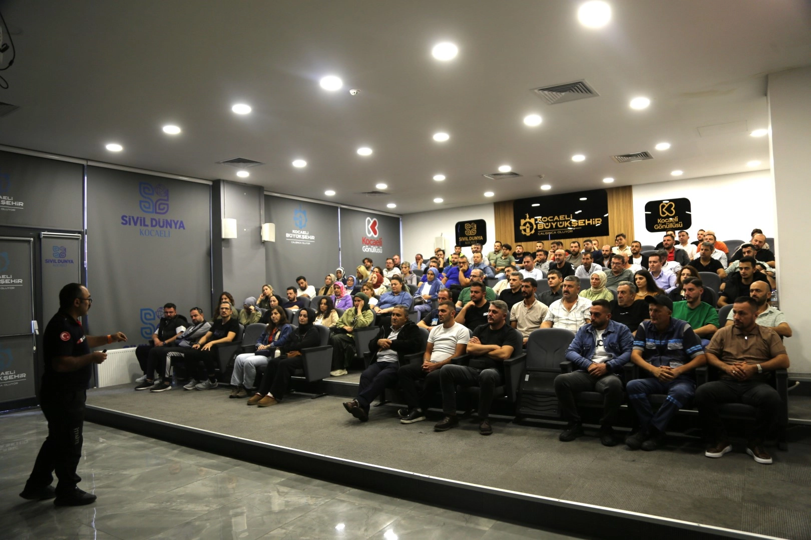 Kocaeli’den bin 84 personele acil durum eğitimi