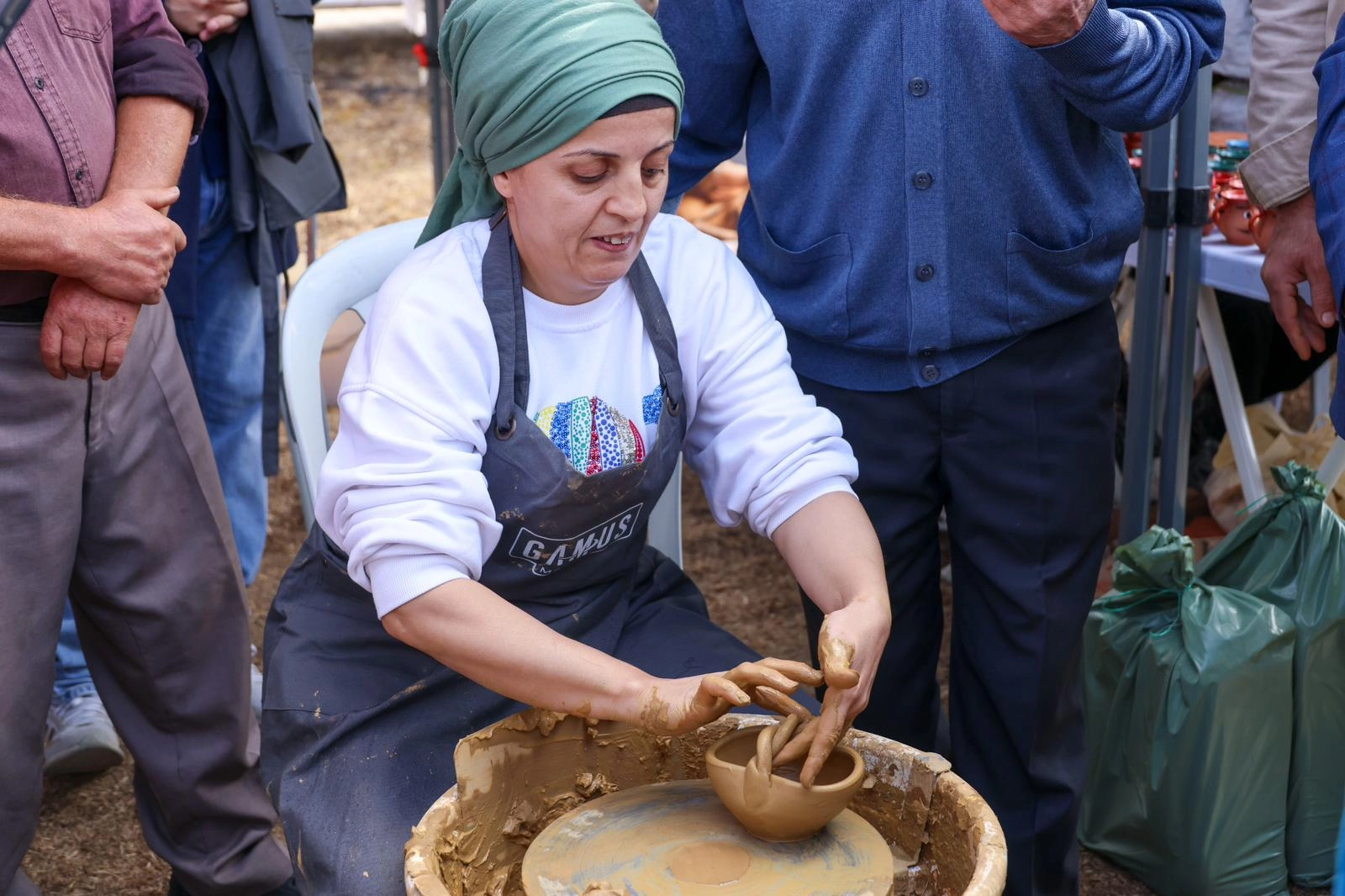 Pazaryeri Kınık’ta çömleklere uluslararası coşku