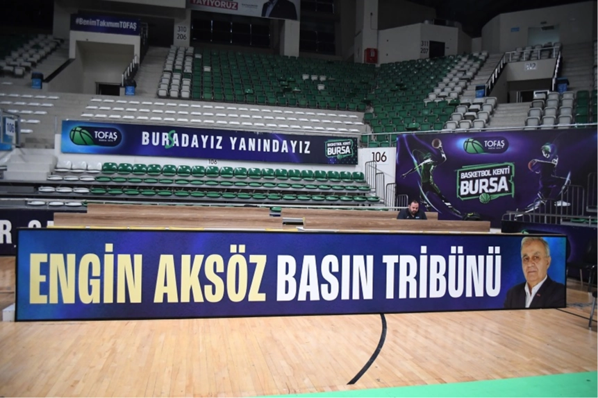 Tofaş, duayen gazeteci Engin Aksöz’ün ismini ‘Basın Tribünü’nde yaşatacak