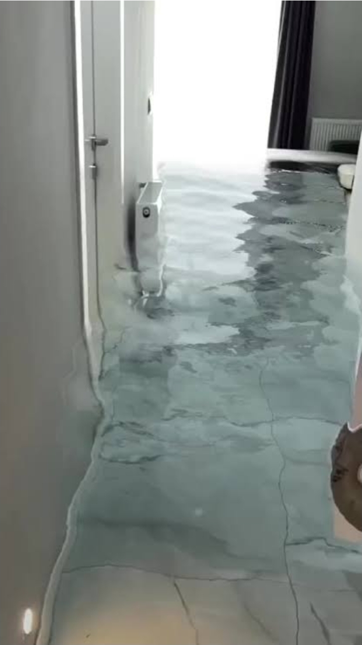 Bursa’da Su Kesintisi Çileye Dönüştü: Musluklarını Açık Unutanların Evlerini Su Bastı