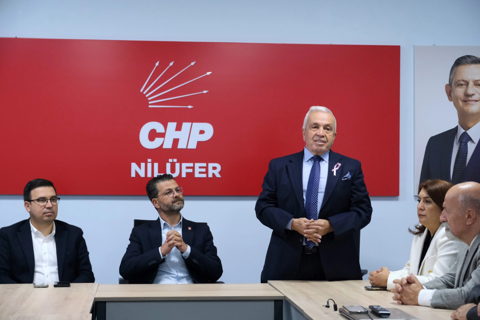 Başkan Özdemir’den CHP Nilüfer’e ‘hayırlı olsun’ ziyareti