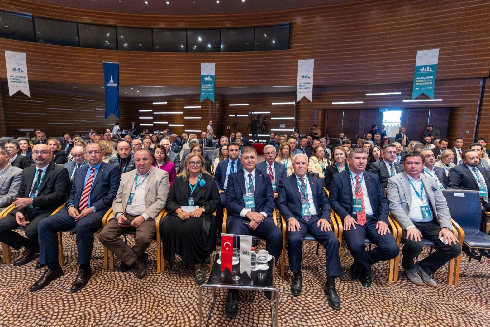 Başkan Tugay’dan iklim krizi uyarısı