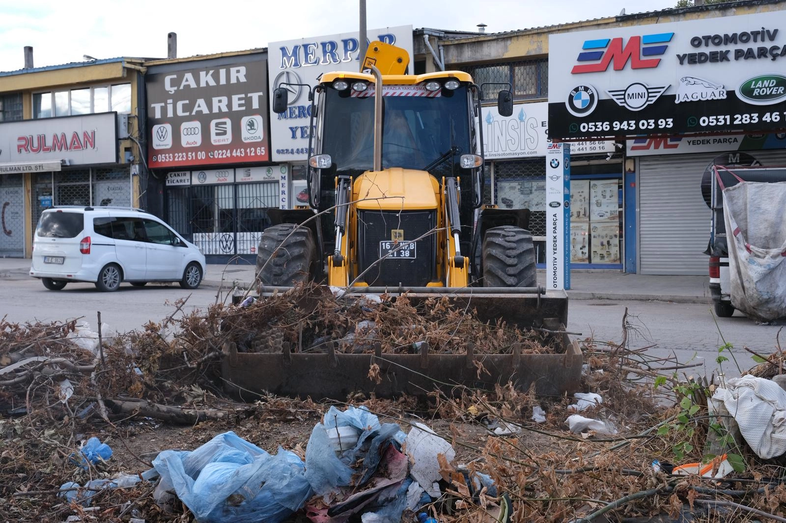 Bursa Nilüfer’den Beşevler Sanayi Sitesi’ne kapsamlı temizlik
