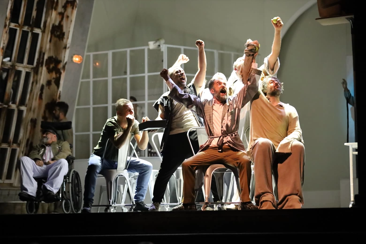 Bursa Şehir Tiyatrosu’ndan ‘Guguk Kuşu’ ile merhaba