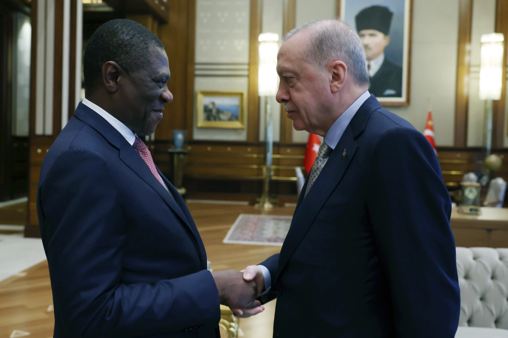 Erdoğan, Mashatile’yi Külliye’de kabul etti