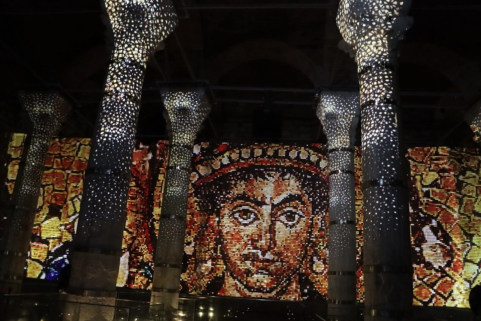 İstanbul’un saklı mirası sarnıçları ziyaret ettiler