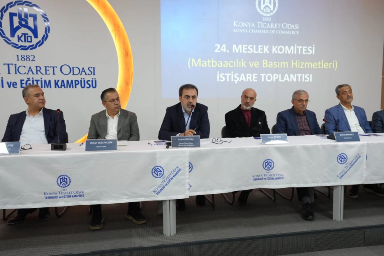 Konya’da meslek komiteleri istişareye devam ediyor