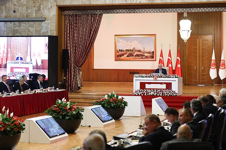 21 Kasım’da gündem: İmralı ziyareti