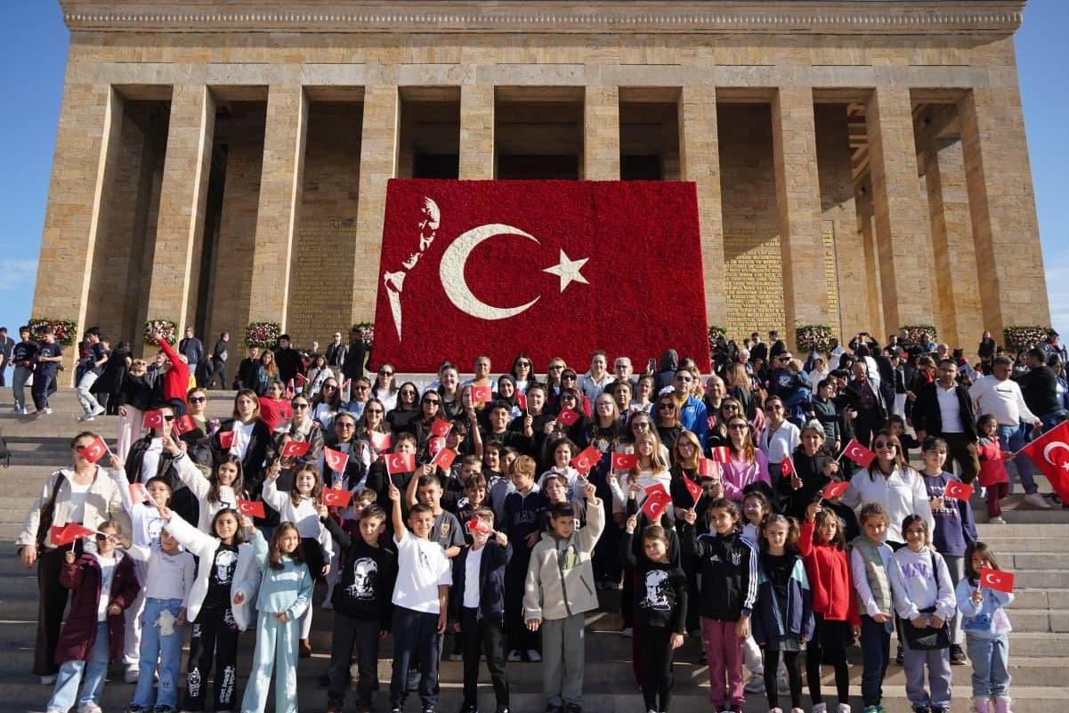 Anıtkabir’e 10 Kasım’da ziyaret rekoru… 1 milyon 219 bin 148 kişi