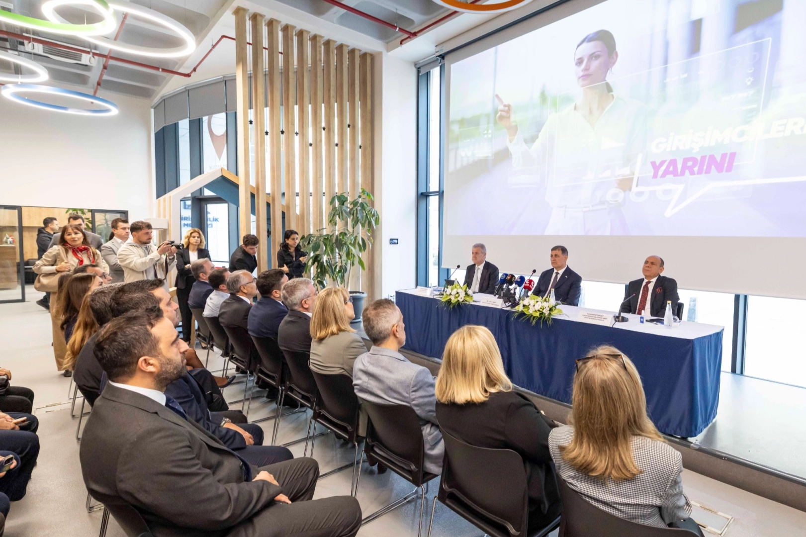 Gelecek ‘İzmirMeets 2025’ konuşturulacak