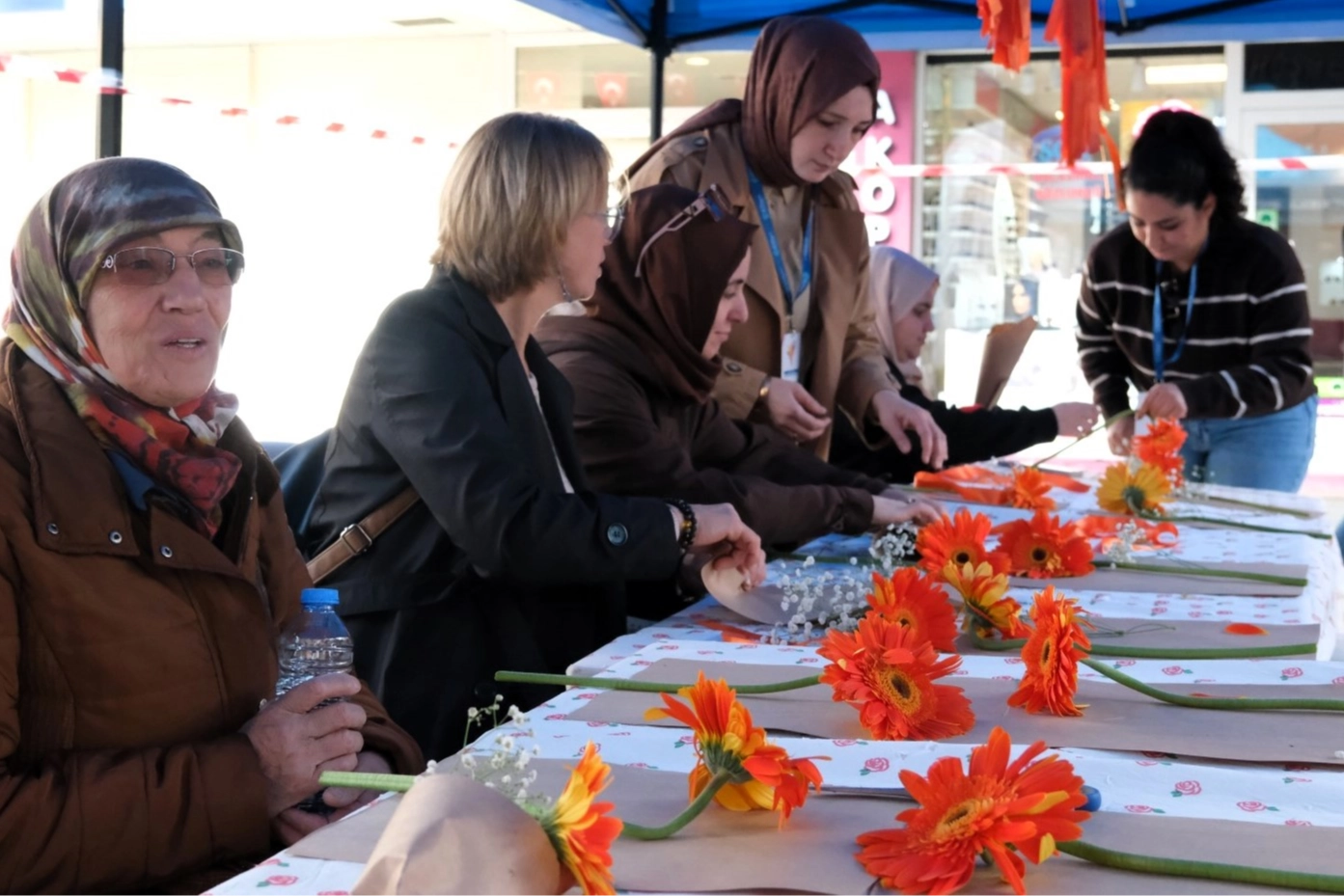 Kocaeli’den kadına şiddete turuncu farkındalık